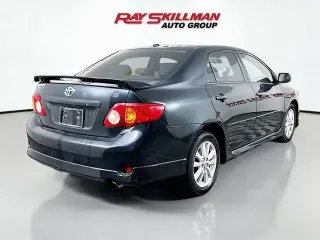 Toyota Corolla 2010 Base 4dr Sedan 5M