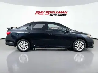 Toyota Corolla 2010 Base 4dr Sedan 5M