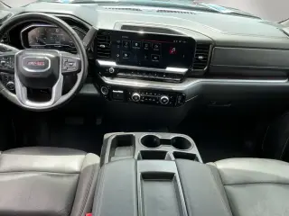 GMC Sierra 1500 2025 4x4 SLT 4p Crew Cab 5.8 ft. CB