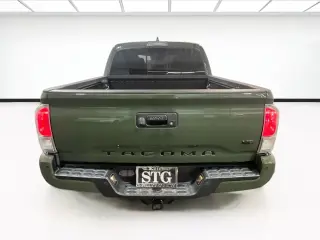 Toyota Tacoma 2021 4x2 TRD Sport 4p Doble Cab 5.0 ft CB