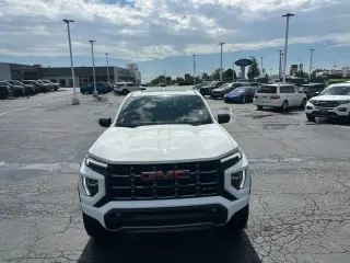 GMC Canyon 2024 4x4 AT4 4p Cabina de Tripulante 5 pies ST