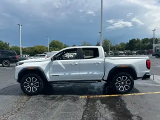 GMC Canyon 2024 4x4 AT4 4p Cabina de Tripulante 5 pies ST