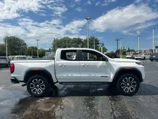 GMC Canyon 2024 4x4 AT4 4p Cabina de Tripulante 5 pies ST