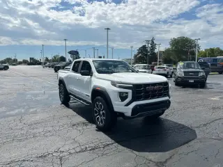 GMC Canyon 2024 4x4 AT4 4p Cabina de Tripulante 5 pies ST