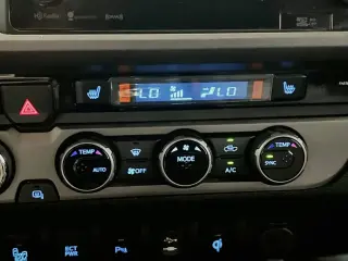 Toyota Tacoma 2016 4x4 SR5 V6 4p Camión de Acceso 6.1 pies LB