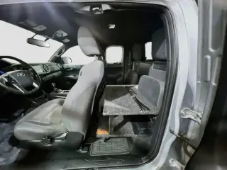 Toyota Tacoma 2016 4x4 SR5 V6 4p Camión de Acceso 6.1 pies LB