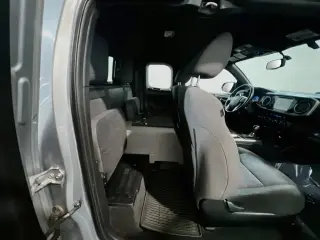 Toyota Tacoma 2016 4x4 SR5 V6 4p Camión de Acceso 6.1 pies LB