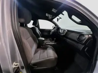 Toyota Tacoma 2016 4x4 SR5 V6 4p Camión de Acceso 6.1 pies LB
