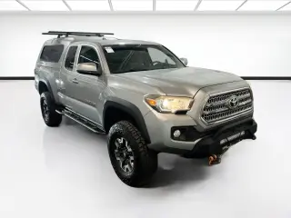 Toyota Tacoma 2016 4x4 SR5 V6 4p Camión de Acceso 6.1 pies LB