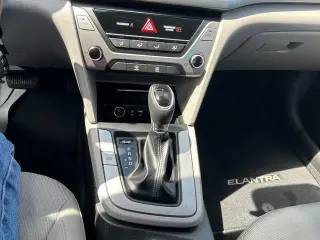 Hyundai ELANTRA 2018 SEL 4dr Sedan (EE. UU.)
