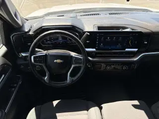 Chevrolet Silverado 1500 2025 4x2 LT 4dr Cabina de tripulación 5.8 ft. CB