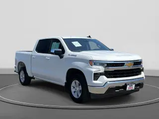 Chevrolet Silverado 1500 2025 4x2 LT 4dr Cabina de tripulación 5.8 ft. CB