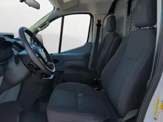 Ford Transit 2015 150 3dr SWB Tech Roof Camión de carga con puertas laterales de pasajero de 60/40