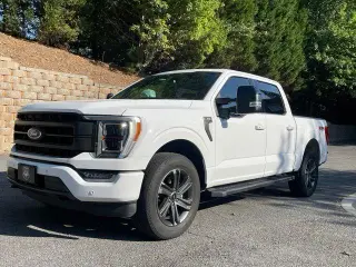 Ford F-150 2023 4x4 Lariat 4dr SuperCrew 5.5 ft. SB