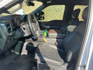 Ford F-150 2023 4x4 Lariat 4dr SuperCrew 5.5 ft. SB