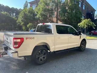 Ford F-150 2023 4x4 Lariat 4dr SuperCrew 5.5 ft. SB
