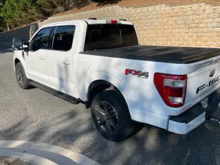Ford F-150 2023 4x4 Lariat 4dr SuperCrew 5.5 ft. SB