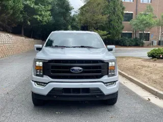 Ford F-150 2022 4x4 Lariat 4dr SuperCrew 6.5 ft. SB