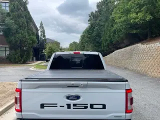 Ford F-150 2022 4x4 Lariat 4dr SuperCrew 6.5 ft. SB