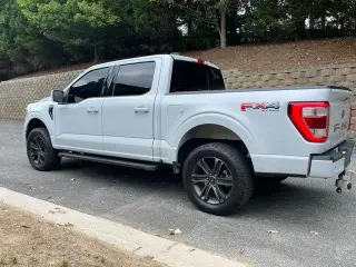 Ford F-150 2022 4x4 Lariat 4dr SuperCrew 6.5 ft. SB
