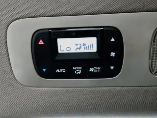 Honda Odyssey 2016 SE 4p Mini-Van