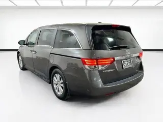 Honda Odyssey 2016 SE 4p Mini-Van