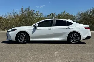 Toyota Camry 2025 XLE 4dr Sedan