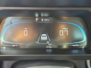 Hyundai ELANTRA 2025 SE Sedán 4p.