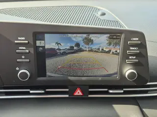 Hyundai ELANTRA 2025 SE Sedán 4p.