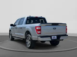 Ford F-150 2023 4x4 XL 4dr SuperCrew 5.5 ft. SB
