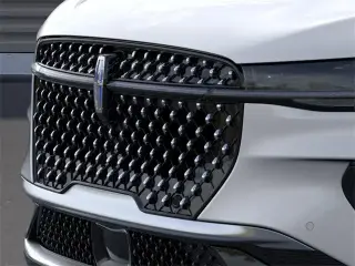 Lincoln Nautilus Híbrido 2025 AWD Premiere SUV de 4 puertas