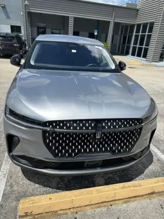 Lincoln Nautilus Híbrido 2025 AWD Premiere SUV de 4 puertas