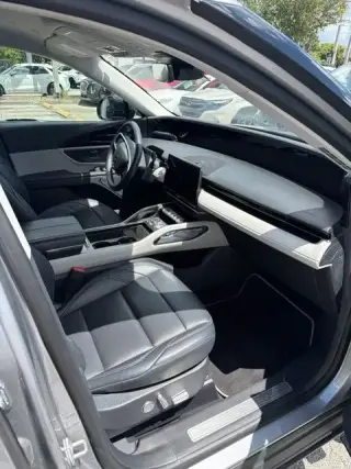 Lincoln Nautilus Híbrido 2025 AWD Premiere SUV de 4 puertas