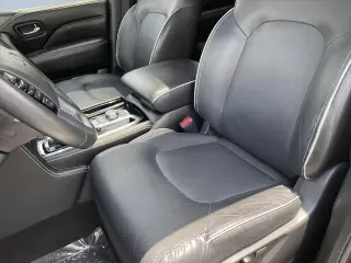 INFINITI QX80 2023 AWD Premium Select 4p SUV