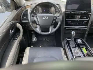 INFINITI QX80 2023 AWD Premium Select 4p SUV
