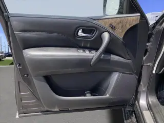 INFINITI QX80 2023 AWD Premium Select 4p SUV