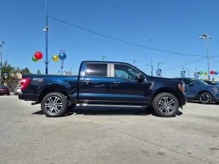 Ford F-150 2023 4x4 XL 4dr SuperCrew 5.5 ft. SB