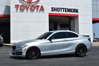 BMW Serie 2 2017 230i 2dr Coupé