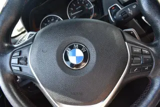 BMW Serie 2 2017 230i 2dr Coupé
