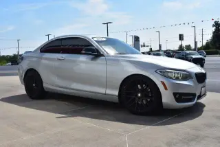BMW Serie 2 2017 230i 2dr Coupé