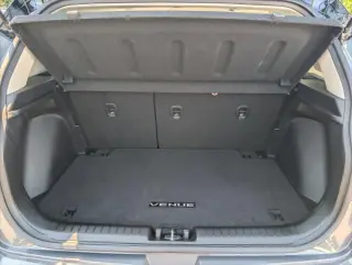 Hyundai VENUE 2025 Limited 4dr Crossover
