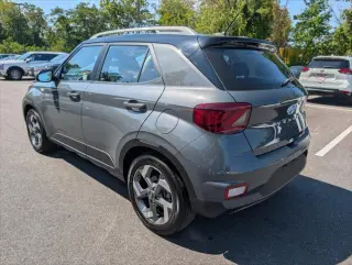 Hyundai VENUE 2025 Limited 4dr Crossover