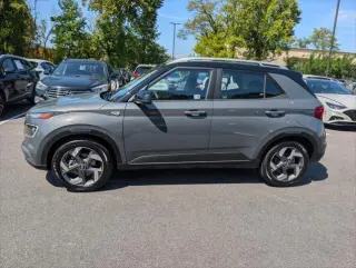 Hyundai VENUE 2025 Limited 4dr Crossover