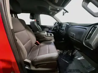Chevrolet Silverado 1500 2018 4x4 LT 4p Puerta trasera Cabina de Tripulación 5.8 ft. CB