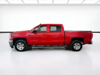 Chevrolet Silverado 1500 2018 4x4 LT 4p Puerta trasera Cabina de Tripulación 5.8 ft. CB