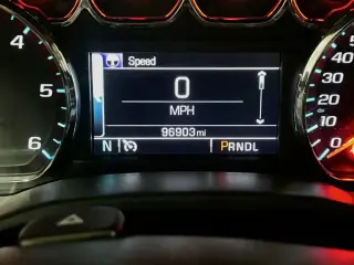 Chevrolet Silverado 1500 2018 4x4 LT 4p Puerta trasera Cabina de Tripulación 5.8 ft. CB