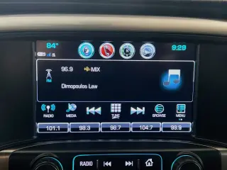 Chevrolet Silverado 1500 2018 4x4 LT 4p Puerta trasera Cabina de Tripulación 5.8 ft. CB