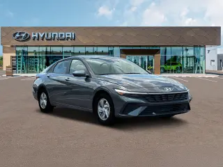 Hyundai ELANTRA 2024 SE Sedán 4p.