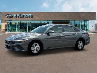 Hyundai ELANTRA 2024 SE Sedán 4p.