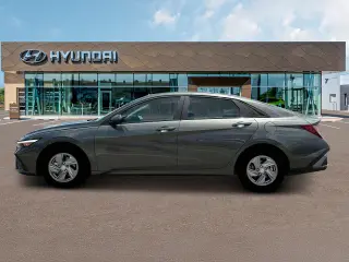Hyundai ELANTRA 2024 SE Sedán 4p.